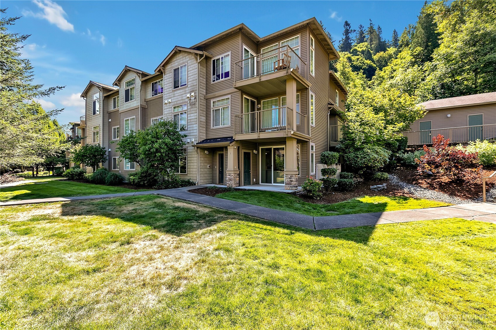 15325 SE 155th Place, Renton, WA 98058