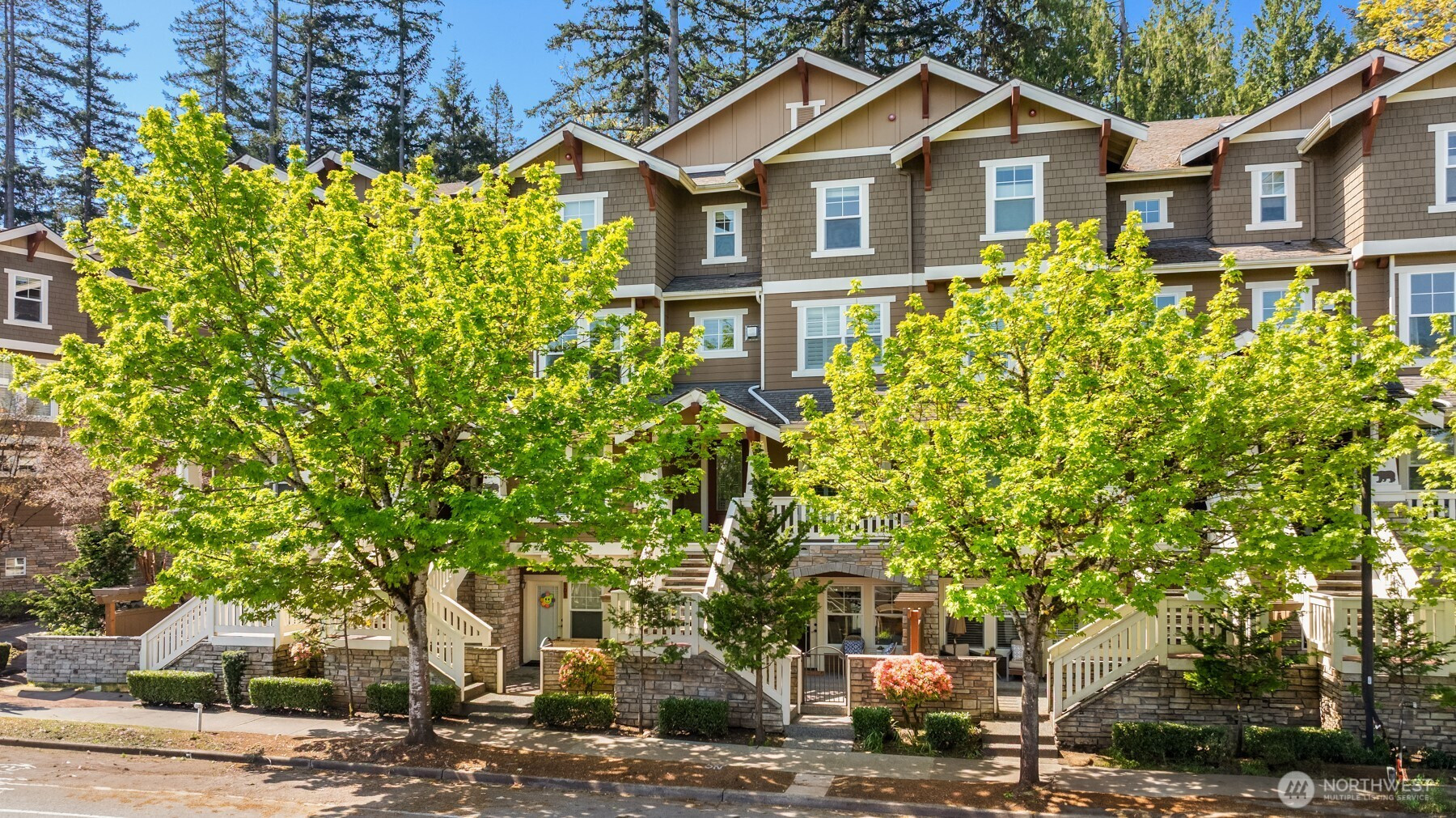 101 Shy Bear Way NW, Issaquah, WA 98027