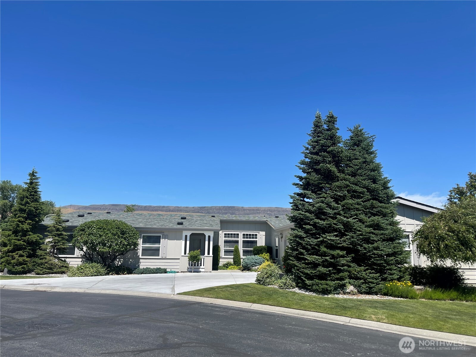 584 Canyon Drive, East Wenatchee, WA 98802