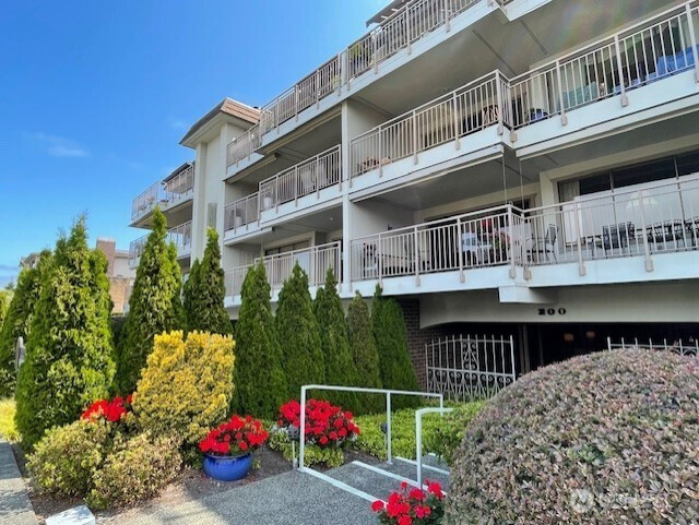 200 Second Avenue N, Edmonds, WA 98020