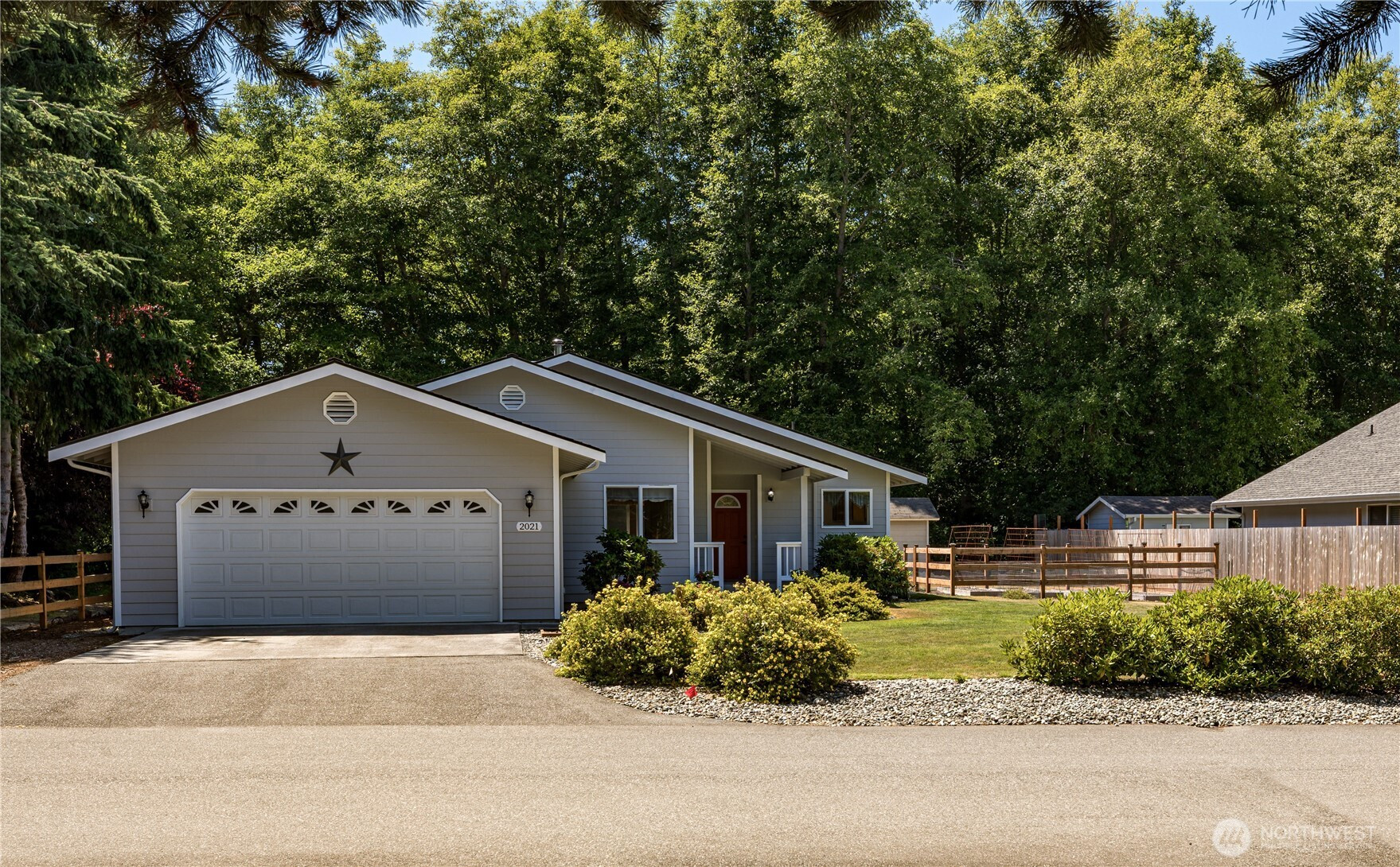 2021 Doe Drive, Oak Harbor, WA 98277
