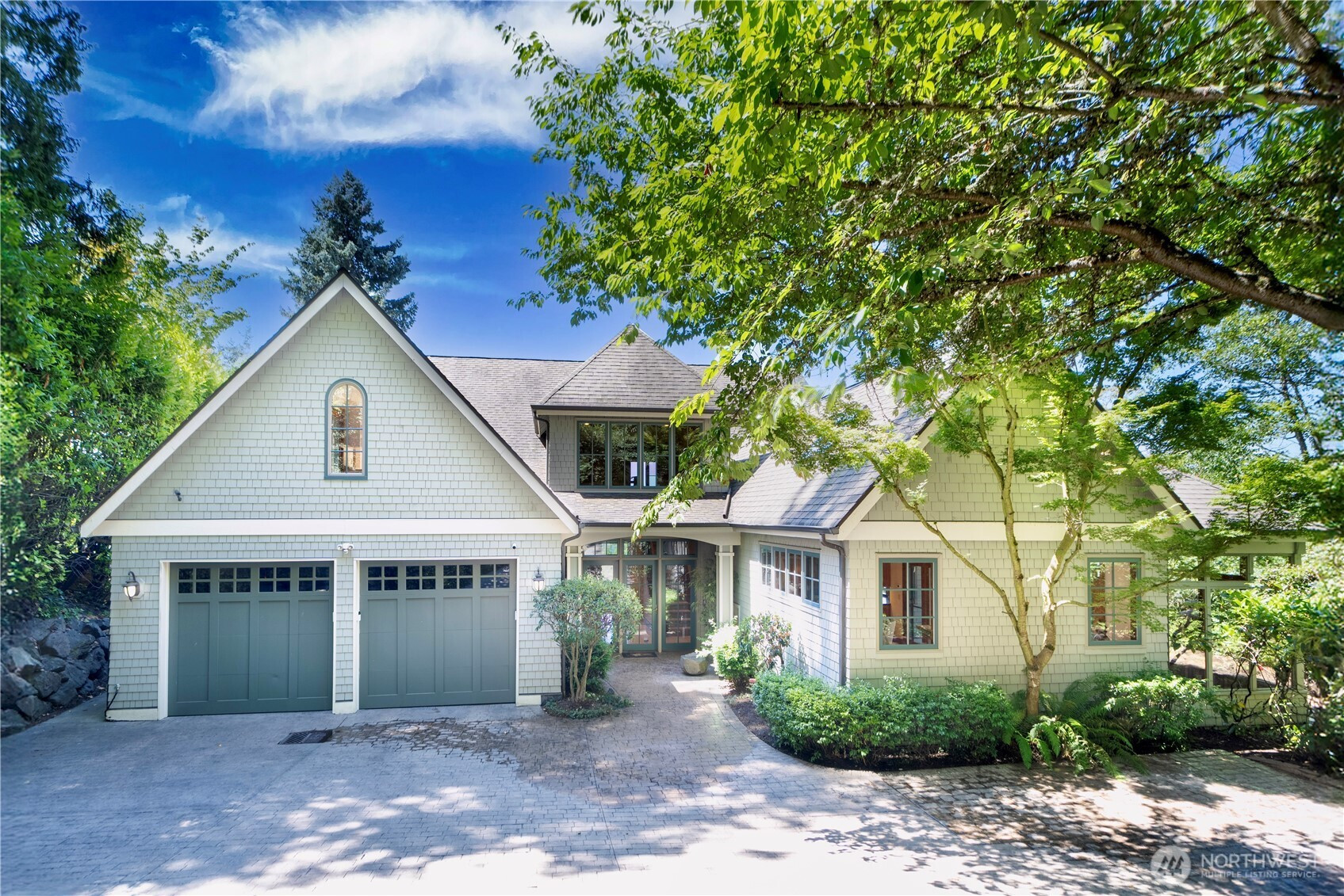 8281 W Mercer Way, Mercer Island, WA 98040