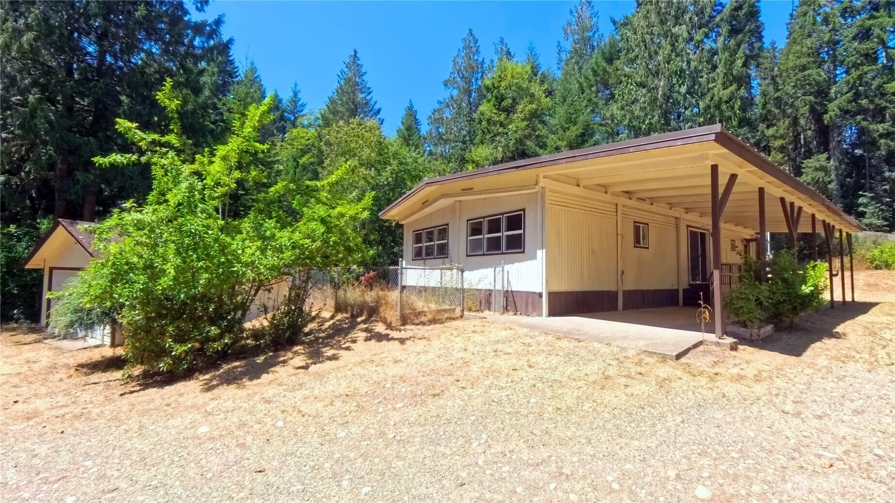 650 N Lake Cushman Road, Hoodsport, WA 98548