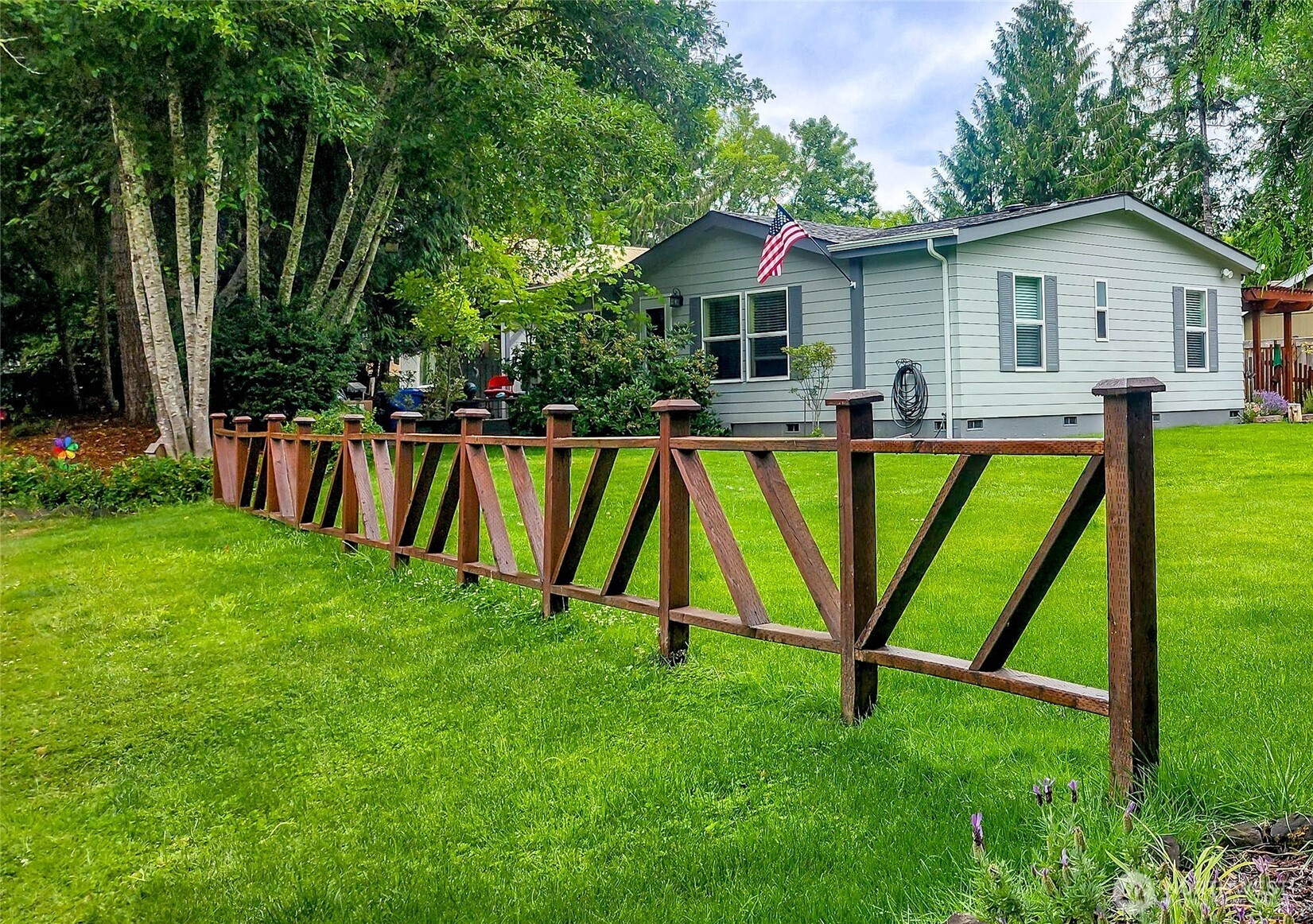 9704 Whitecap Drive NW, Olympia, WA 98502