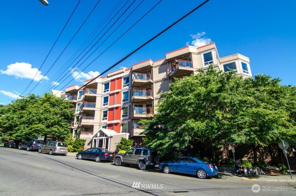 711 E Denny Way, Seattle, WA 98122