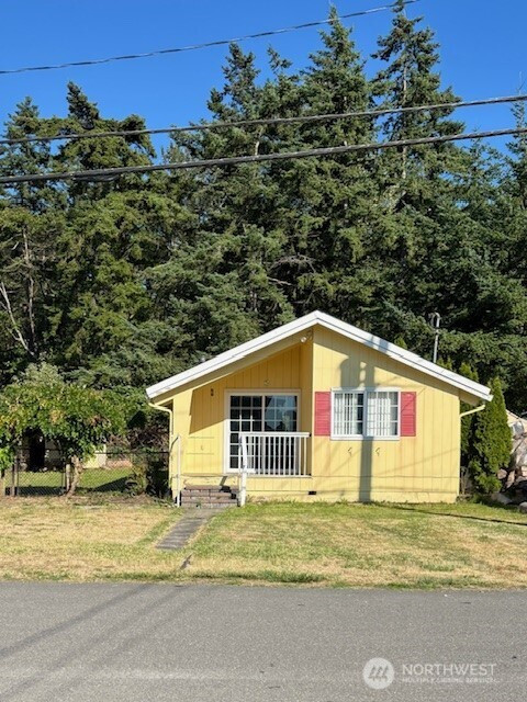 7476 Sunset Drive, Blaine, WA 98230
