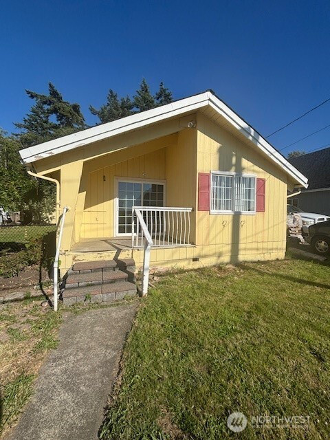 7476 Sunset Drive, Blaine, WA 98230
