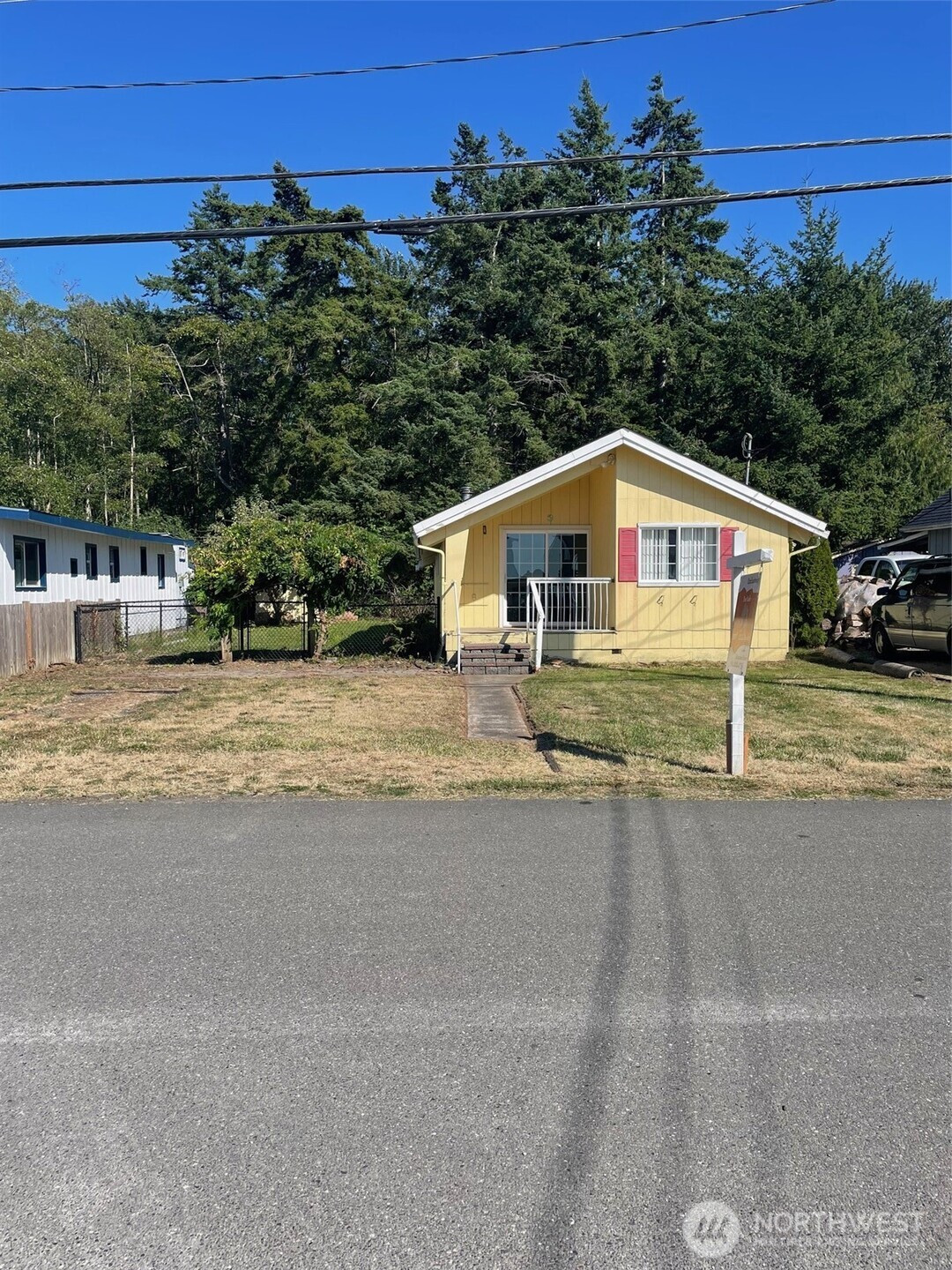 7476 Sunset Drive, Blaine, WA 98230
