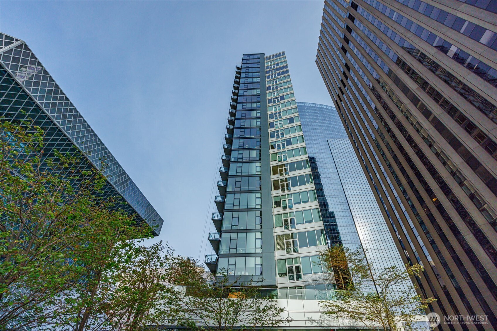 909 5th Avenue, Seattle, WA 98164