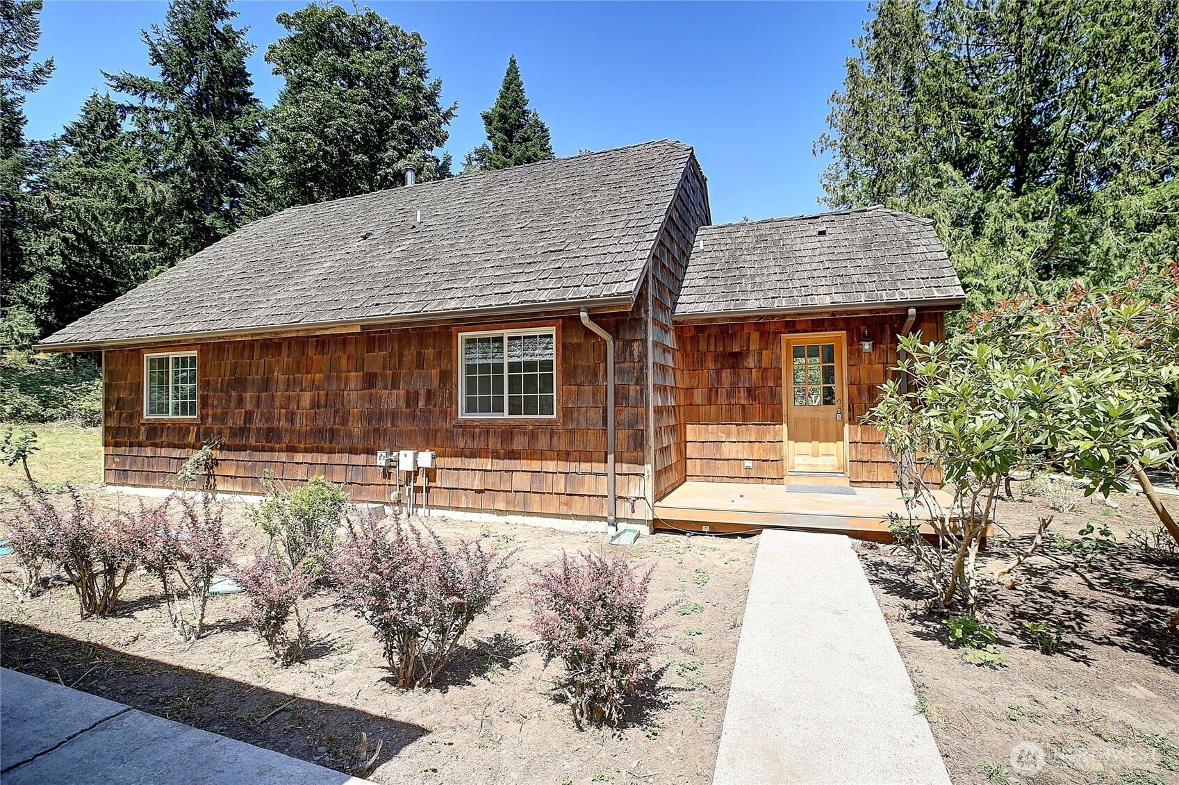 378 Forest Glen Lane, Camano Island, WA 98282
