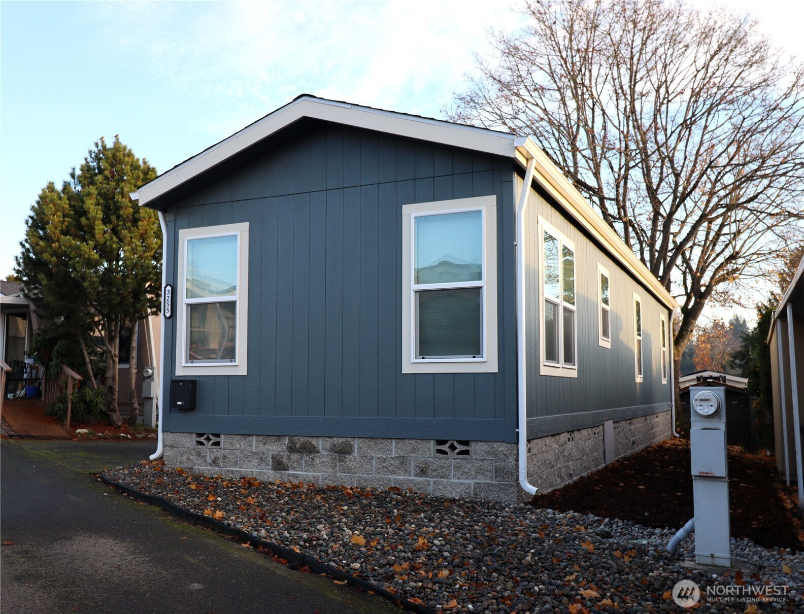 3255 S 181st Street, SeaTac, WA 98188