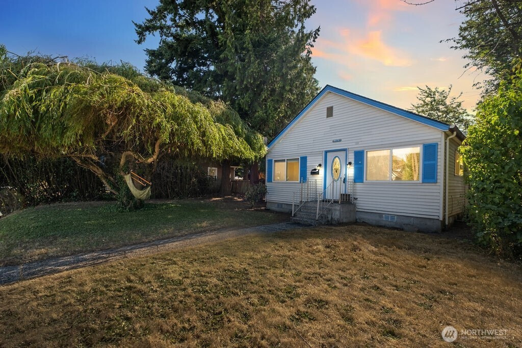 3578 E F Street, Tacoma, WA 98404