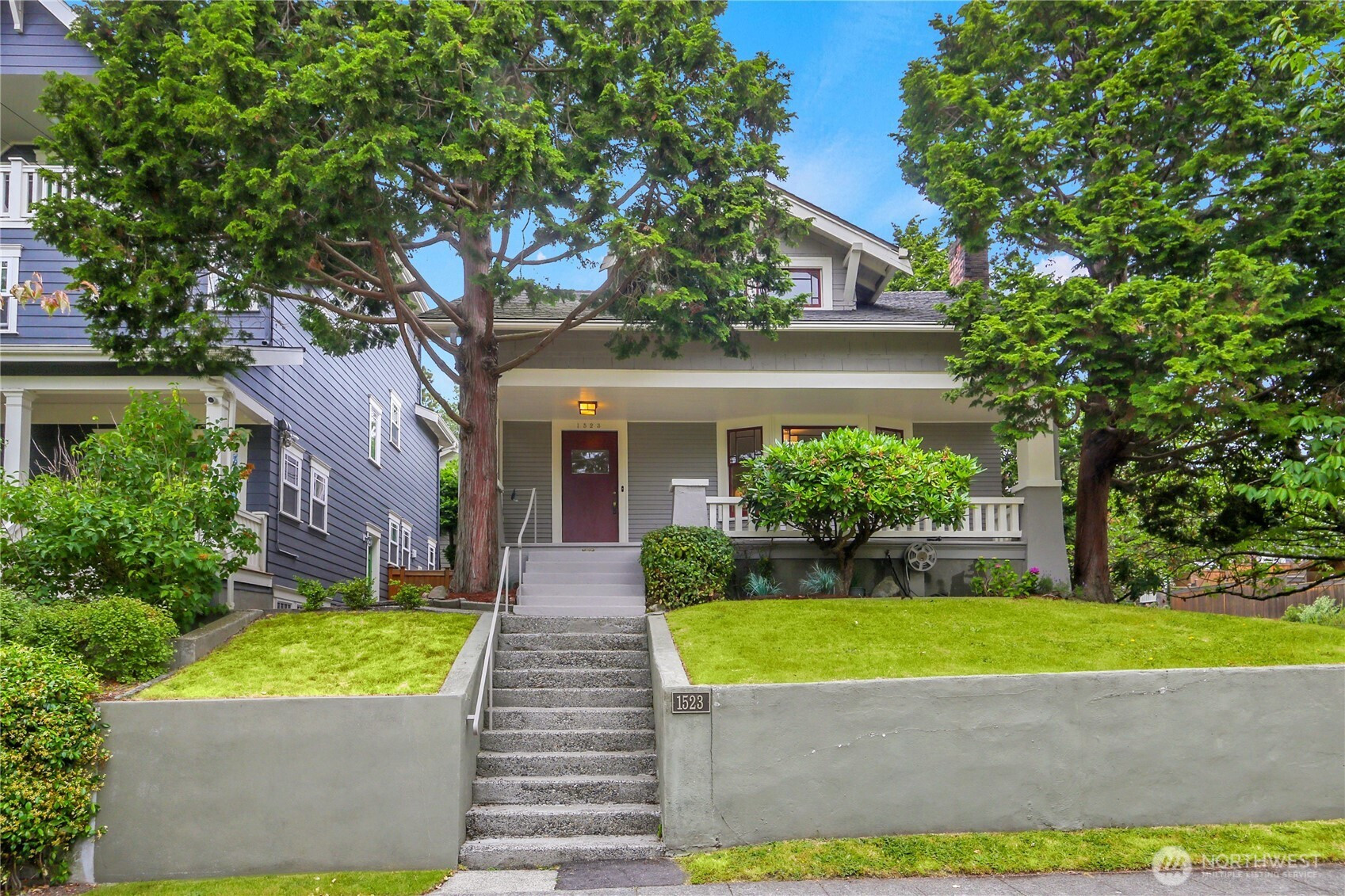 1523 4th Avenue N, Seattle, WA 98109