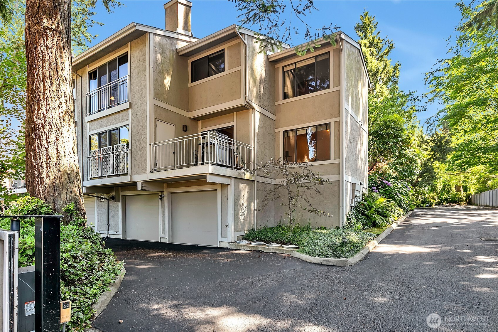 19523 86th Avenue W, Edmonds, WA 98026