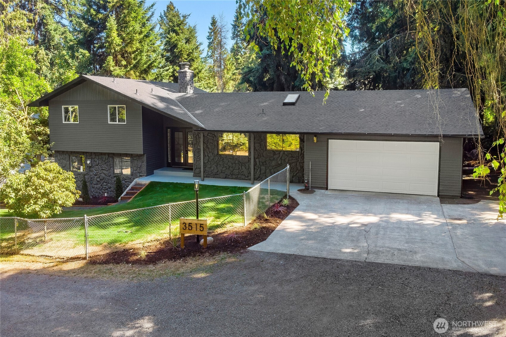 3515 Forest Drive NE, Bremerton, WA 98310