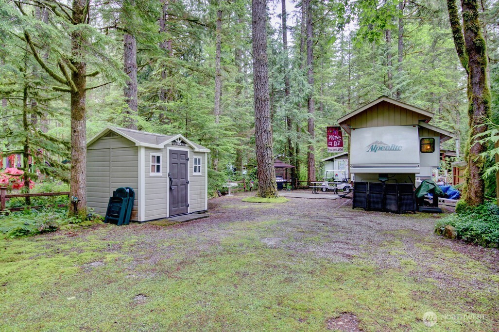 25 1 Goldrush Road, Deming, WA 98244