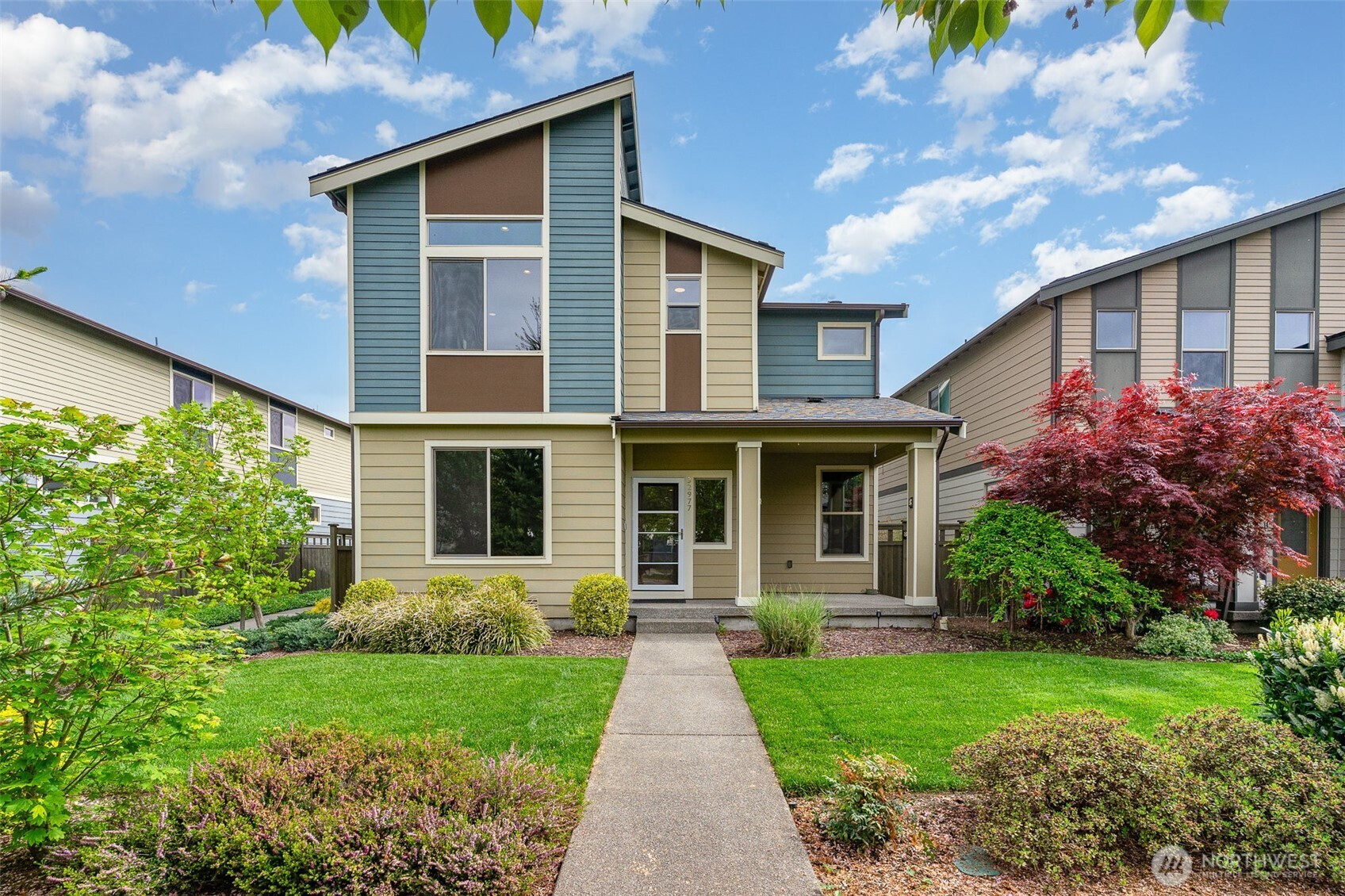 32977 Skyline Lane, Black Diamond, WA 98010