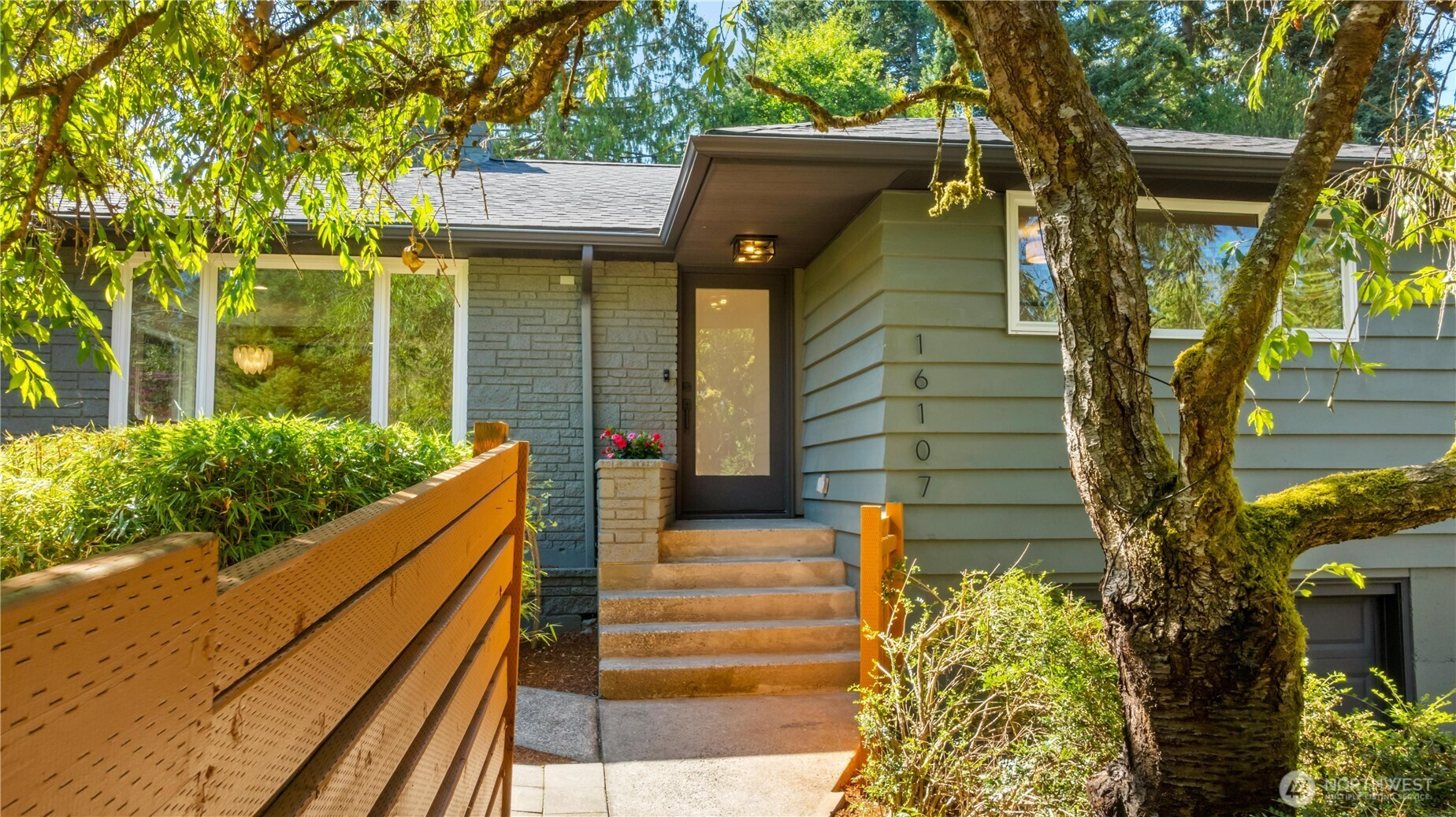 16107 Densmore Avenue N, Shoreline, WA 98133