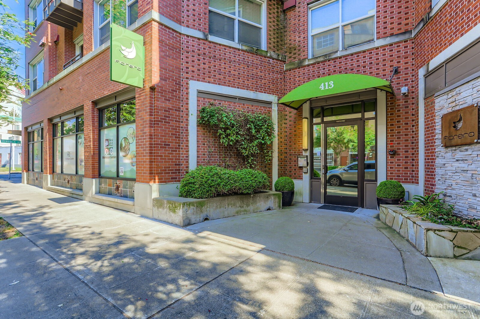 413 NE 70th Street, Seattle, WA 98115