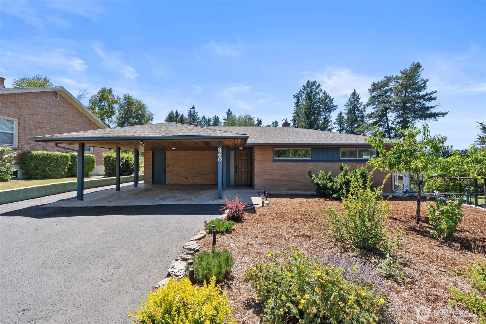 860 E 2nd Avenue, Colville, WA 99114