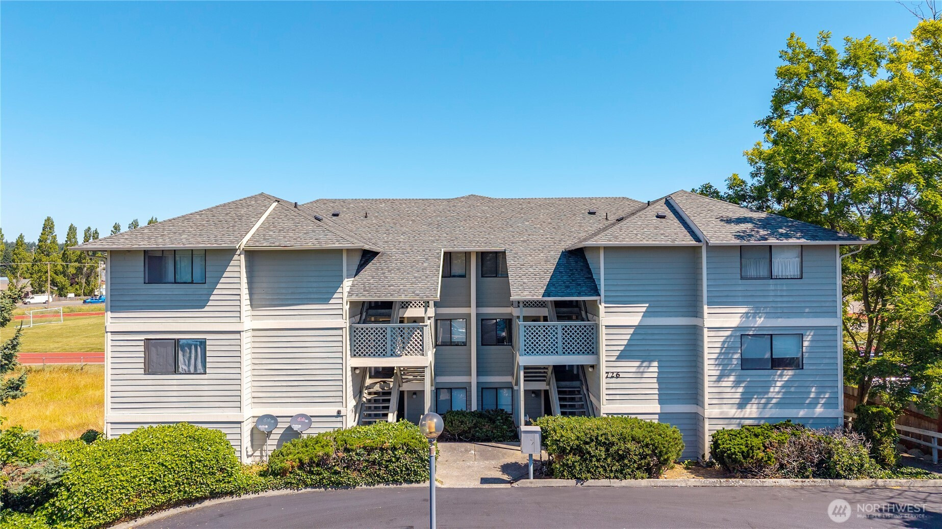 726 E Whidbey Avenue, Oak Harbor, WA 98277