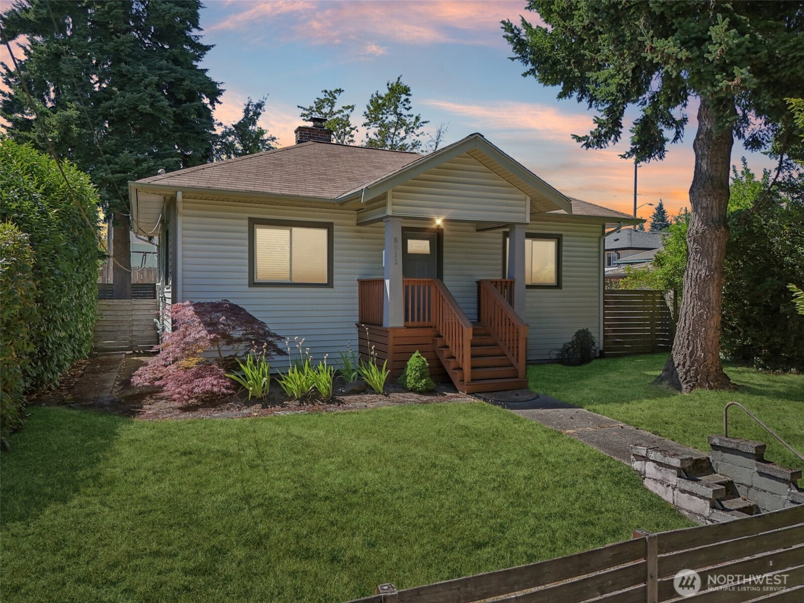 8811 35th Avenue SW, Seattle, WA 98126