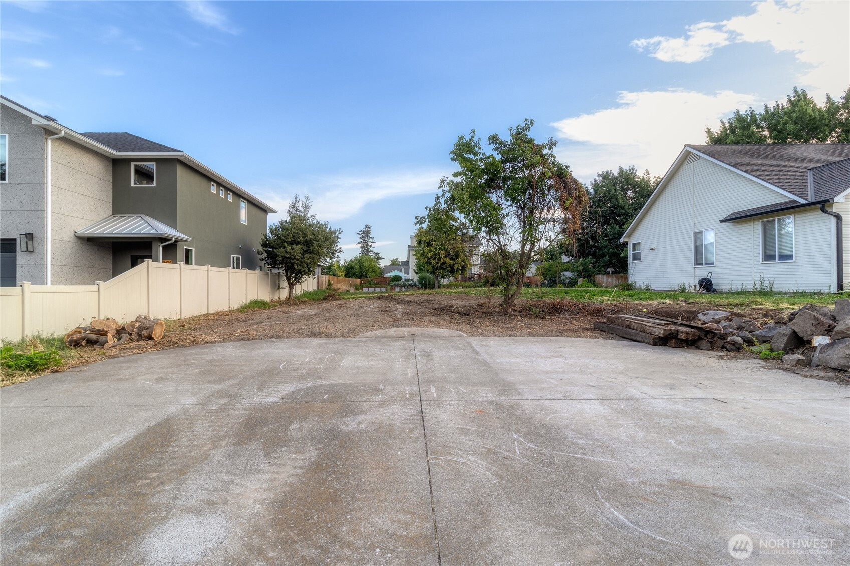 316 SW 12th Street, College Place, WA 99324