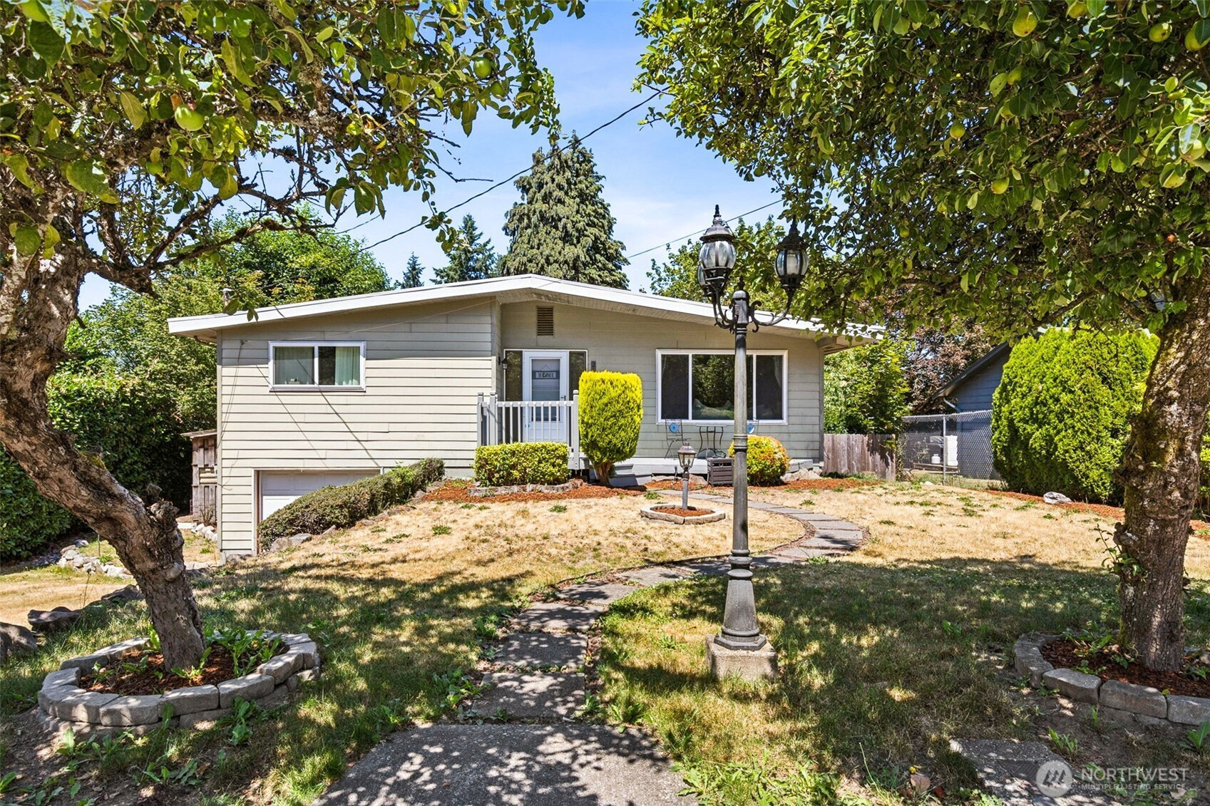 2134 SW 339th Street, Federal Way, WA 98023