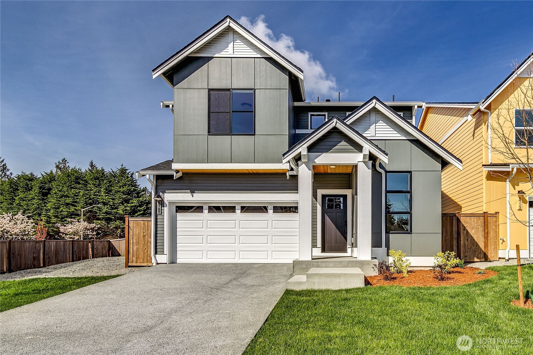 5052 NW Cedarside Loop, Silverdale, WA 98383