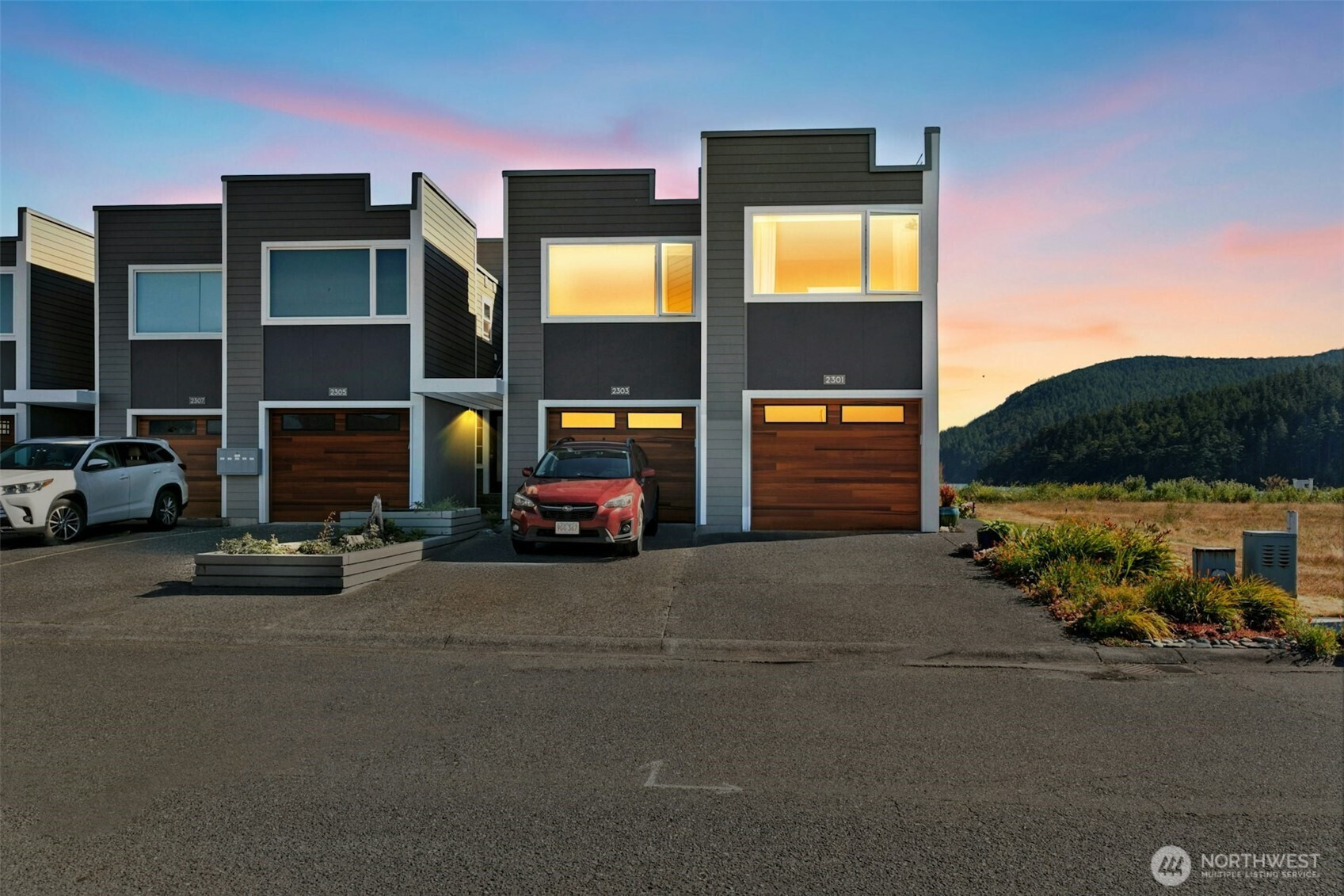 2301 Skyline Way, Anacortes, WA 98221