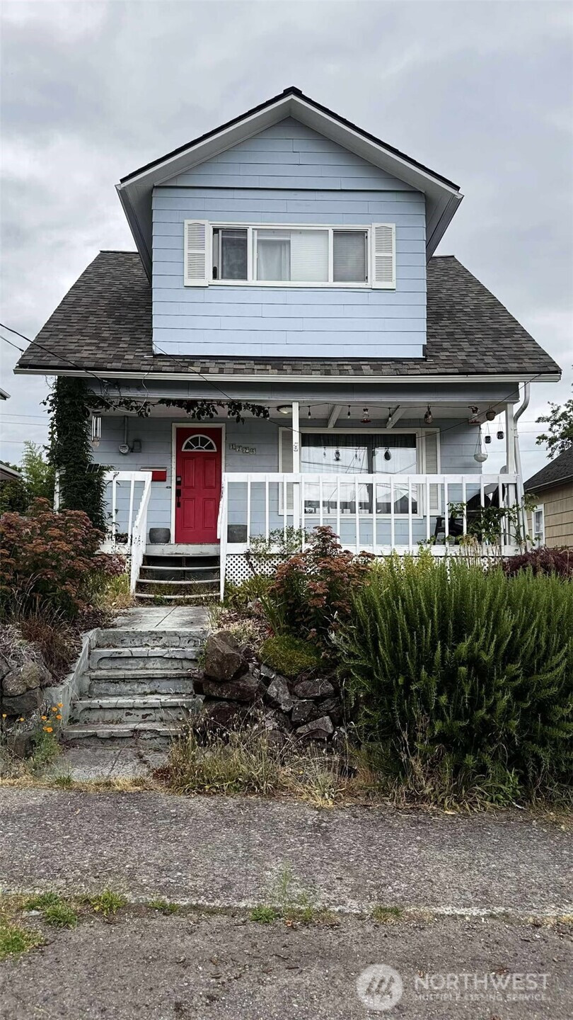 1226 9th Street, Bremerton, WA 98337