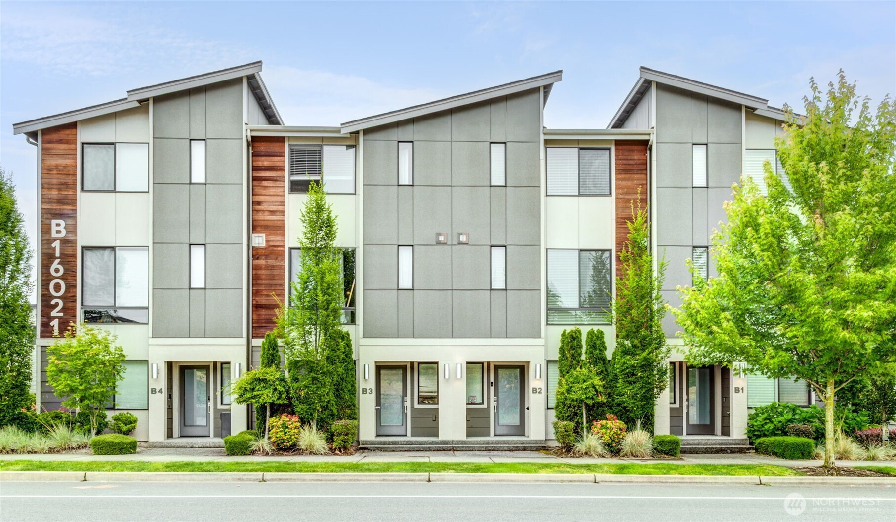 16021 Manor Way, Lynnwood, WA 98087