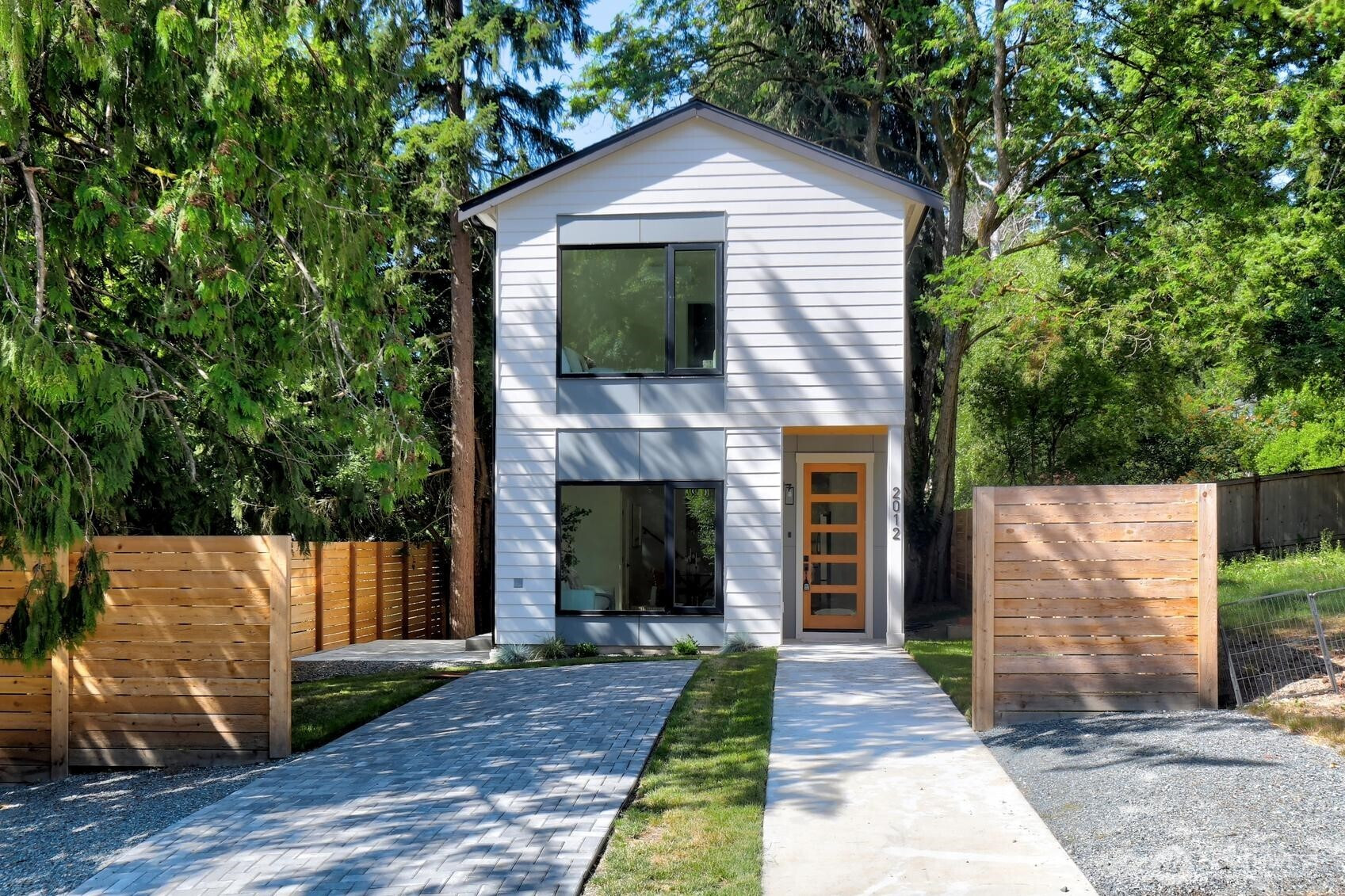 2012 NE 143 Street, Seattle, WA 98125