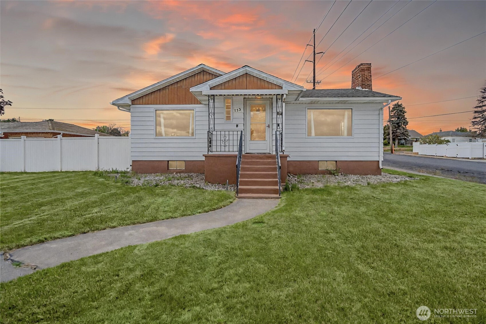 113 E 6th St, Lind, WA 99341