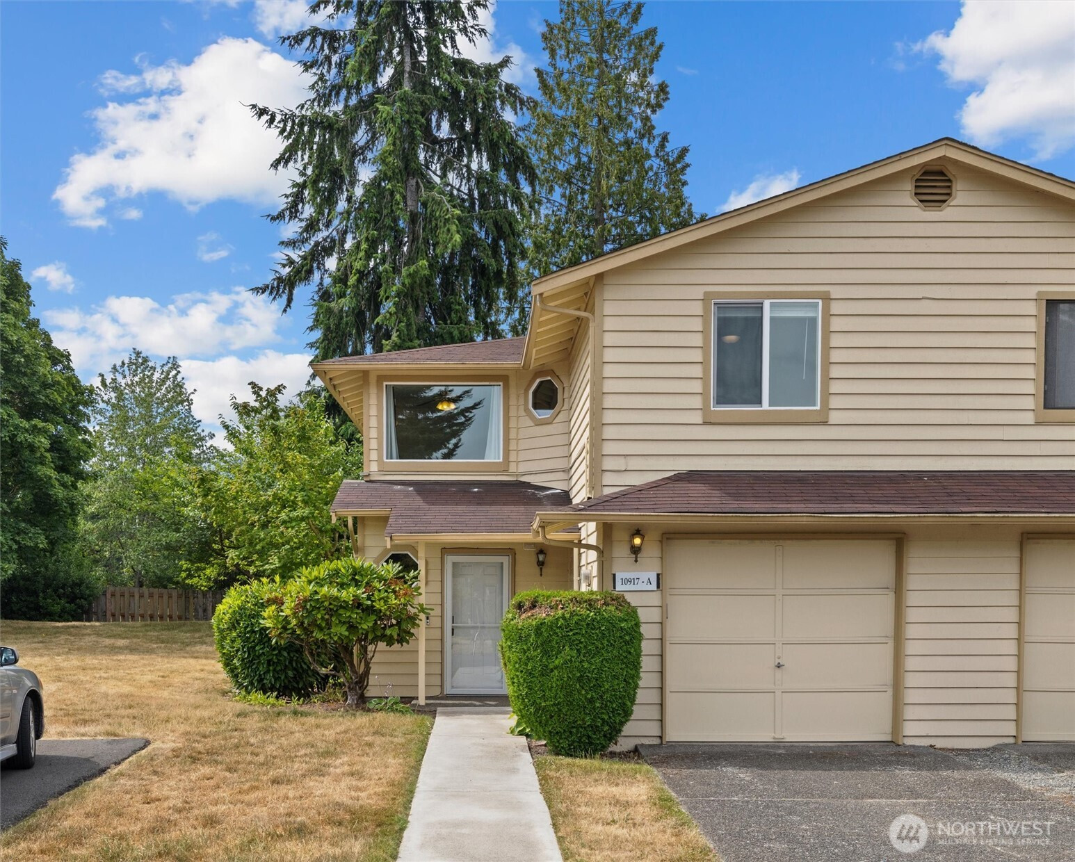 10917 SE 251st Place, Kent, WA 98030