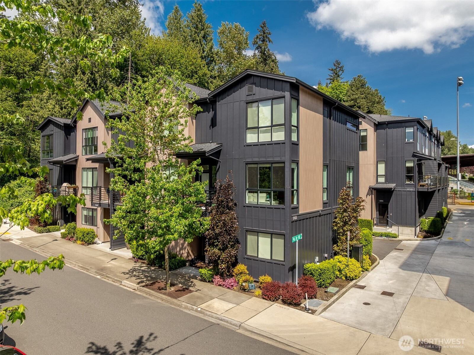 18517 96th Drive NE, Bothell, WA 98011
