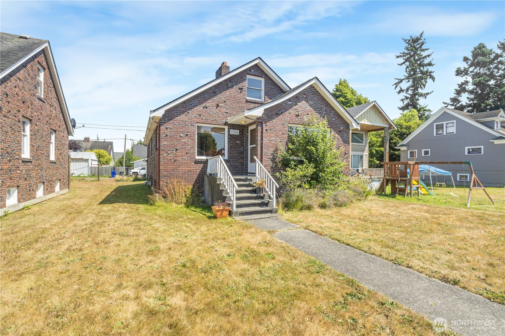 1505 Oakes Avenue, Everett, WA 98201