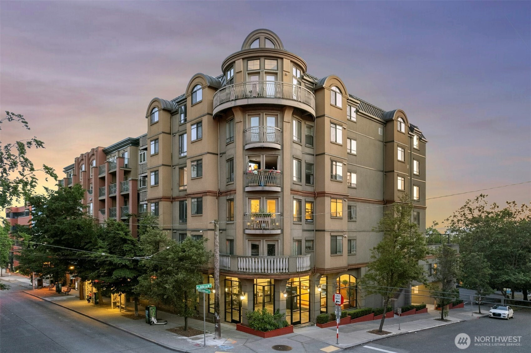133 Queen Anne Avenue N, Seattle, WA 98109