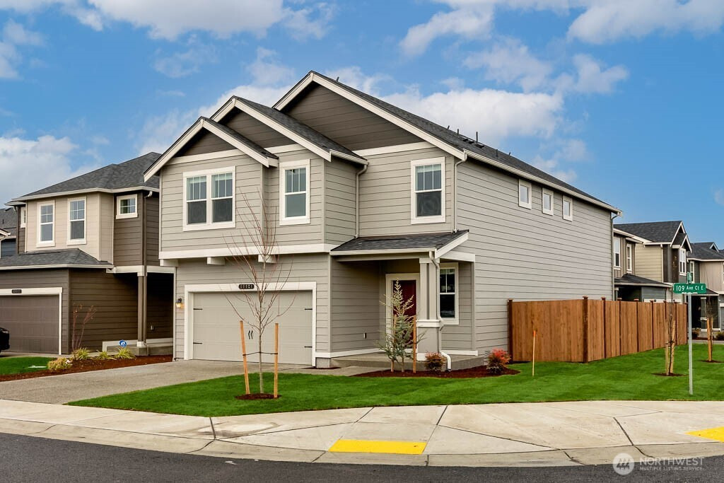 2139 Trailside Drive NE, Olympia, WA 98506