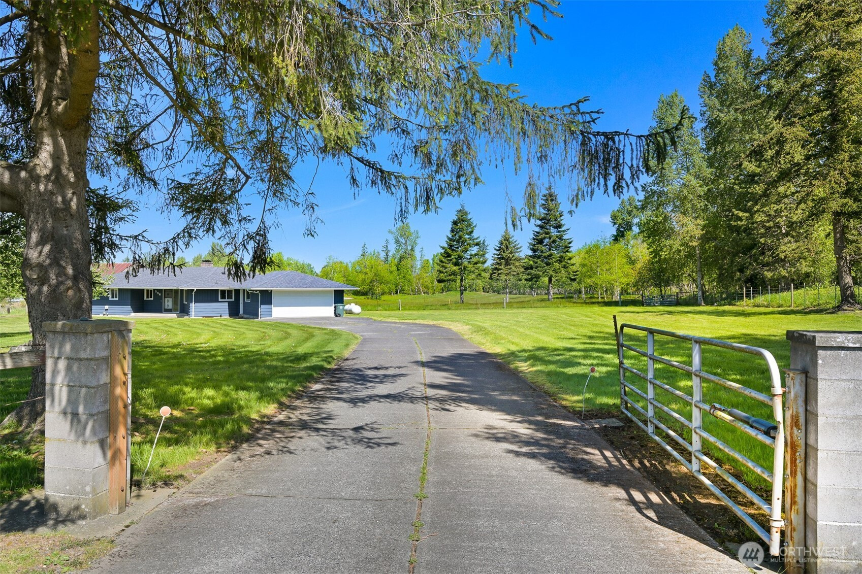 206 Kelly Rd, Bellingham, WA 98226