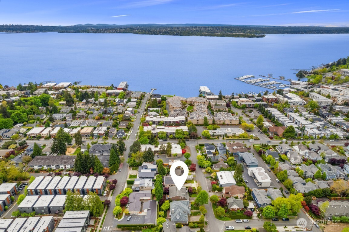 325 6th Avenue S, Kirkland, WA 98033