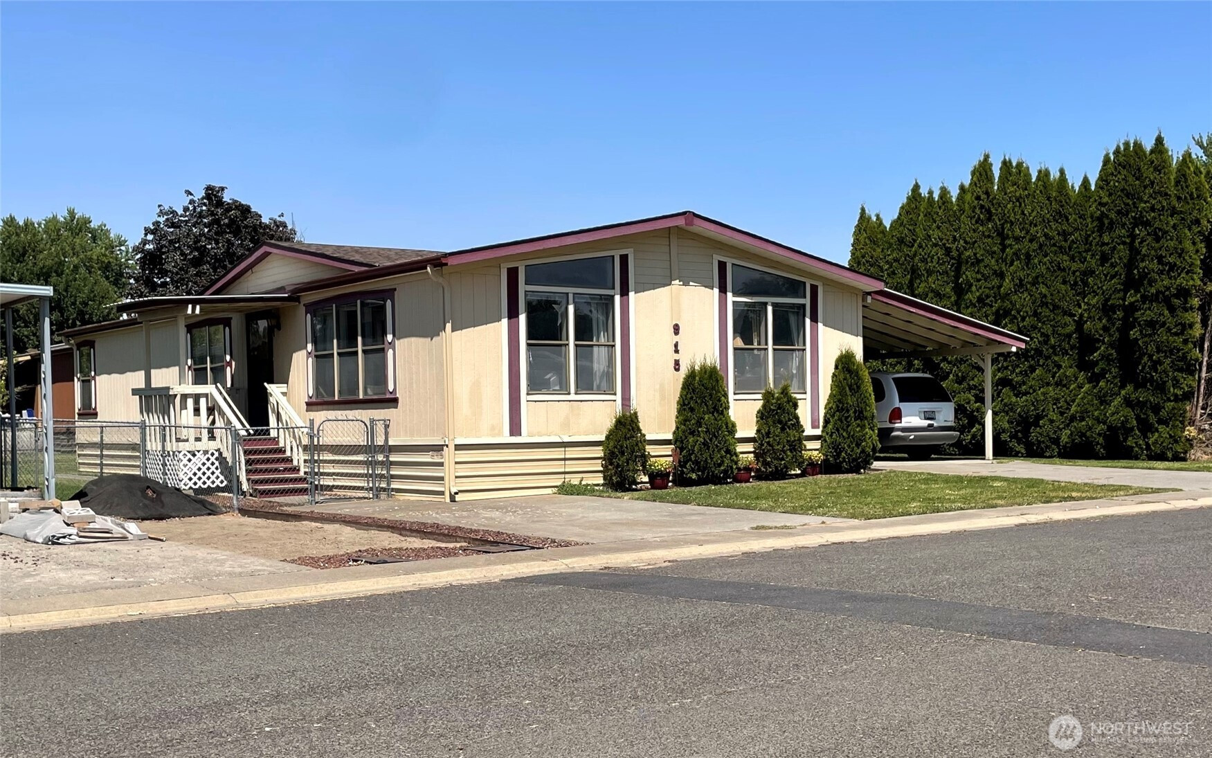 915 NE Chelan Street, College Place, WA 99324