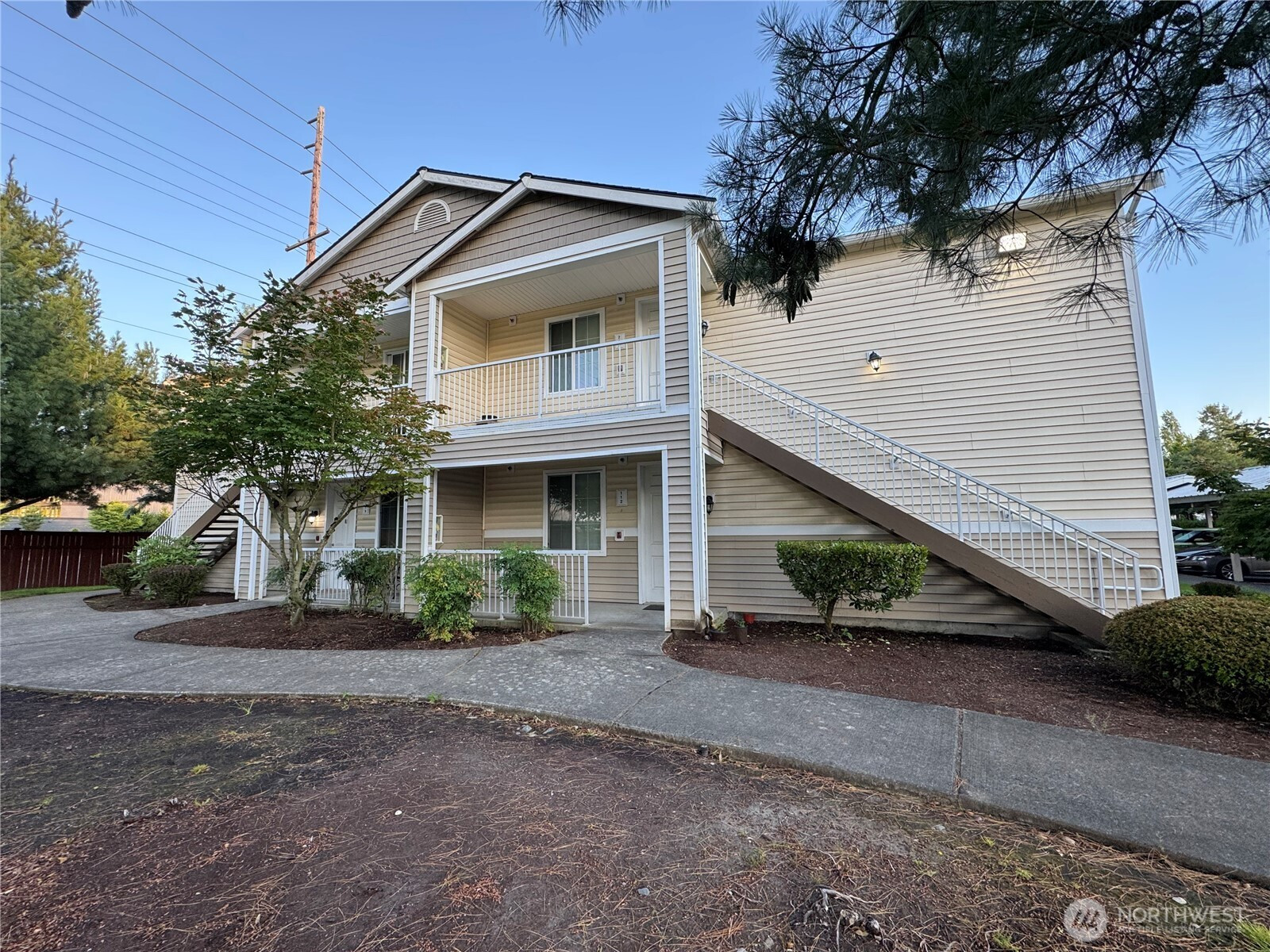 18527 101st Avenue Ct E, Puyallup, WA 98375