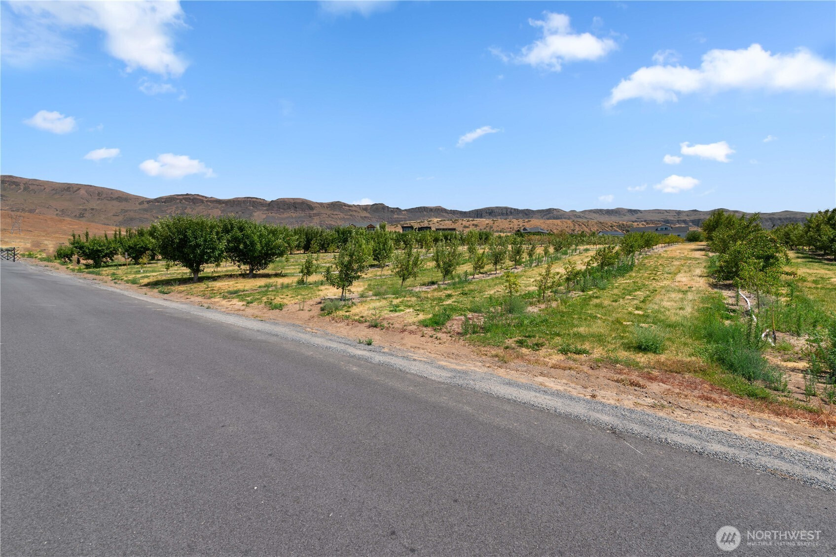 2851 2nd Street, East Wenatchee, WA 98802