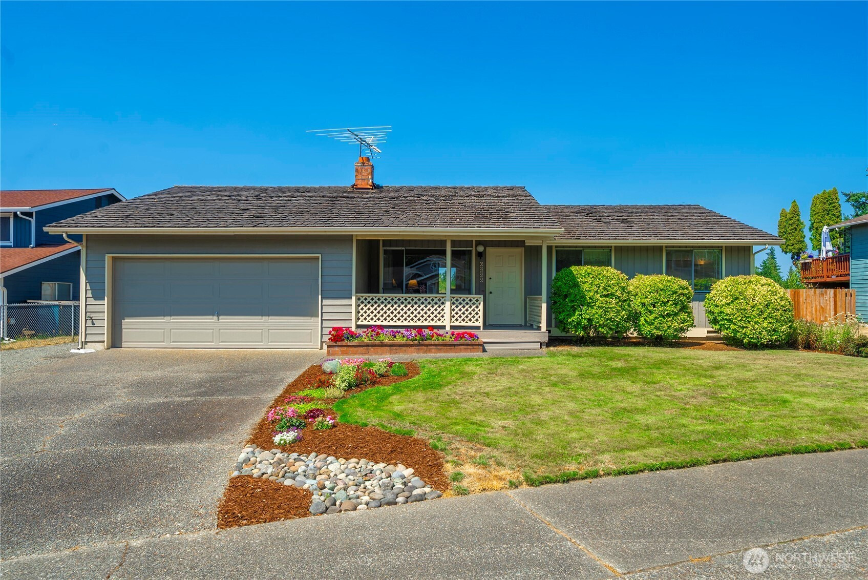 6233 35th Way SE, Auburn, WA 98092