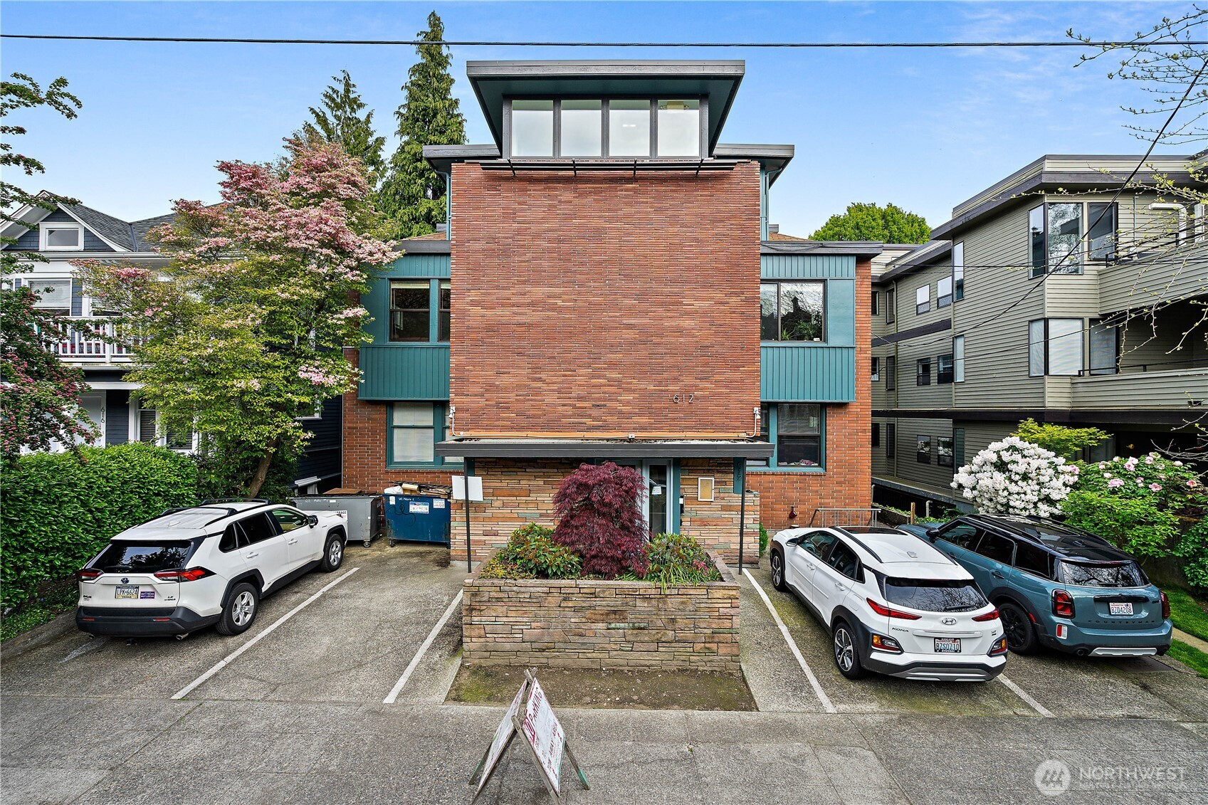 612 Malden Avenue E, Seattle, WA 98112
