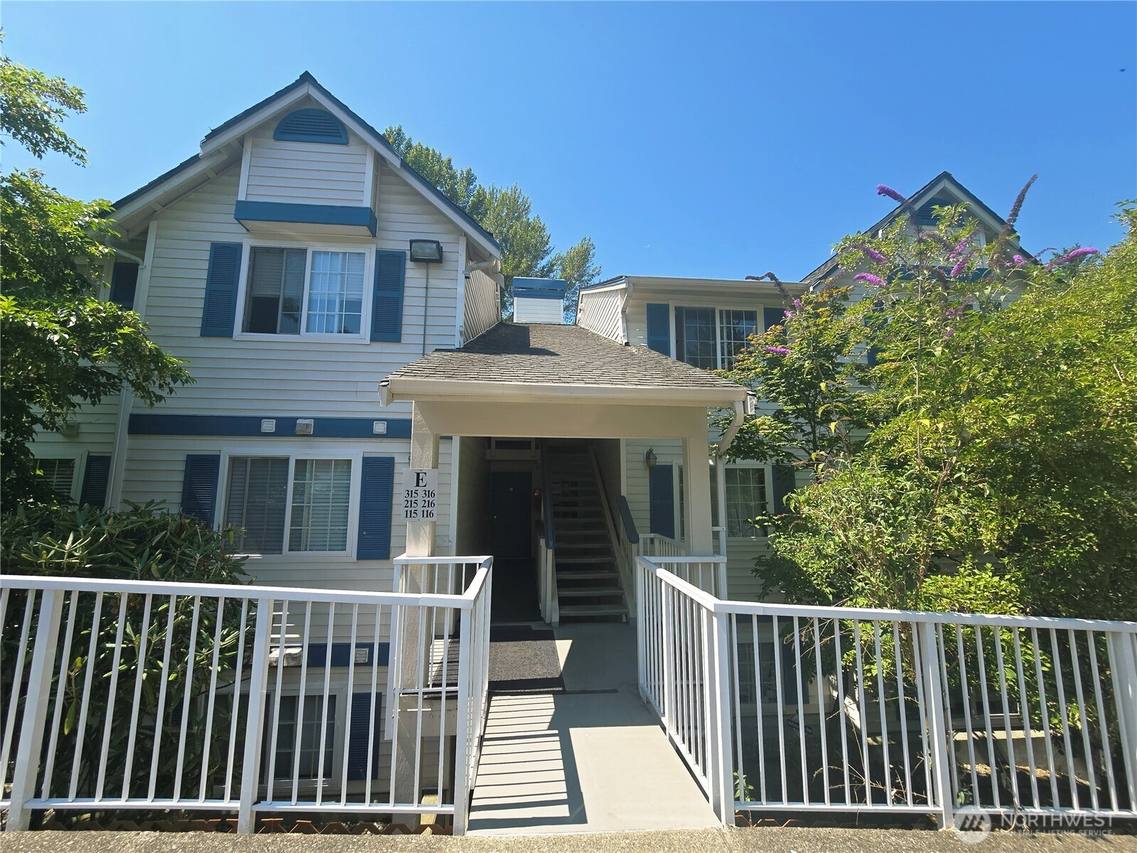 949 Aberdeen Avenue NE, Renton, WA 98056