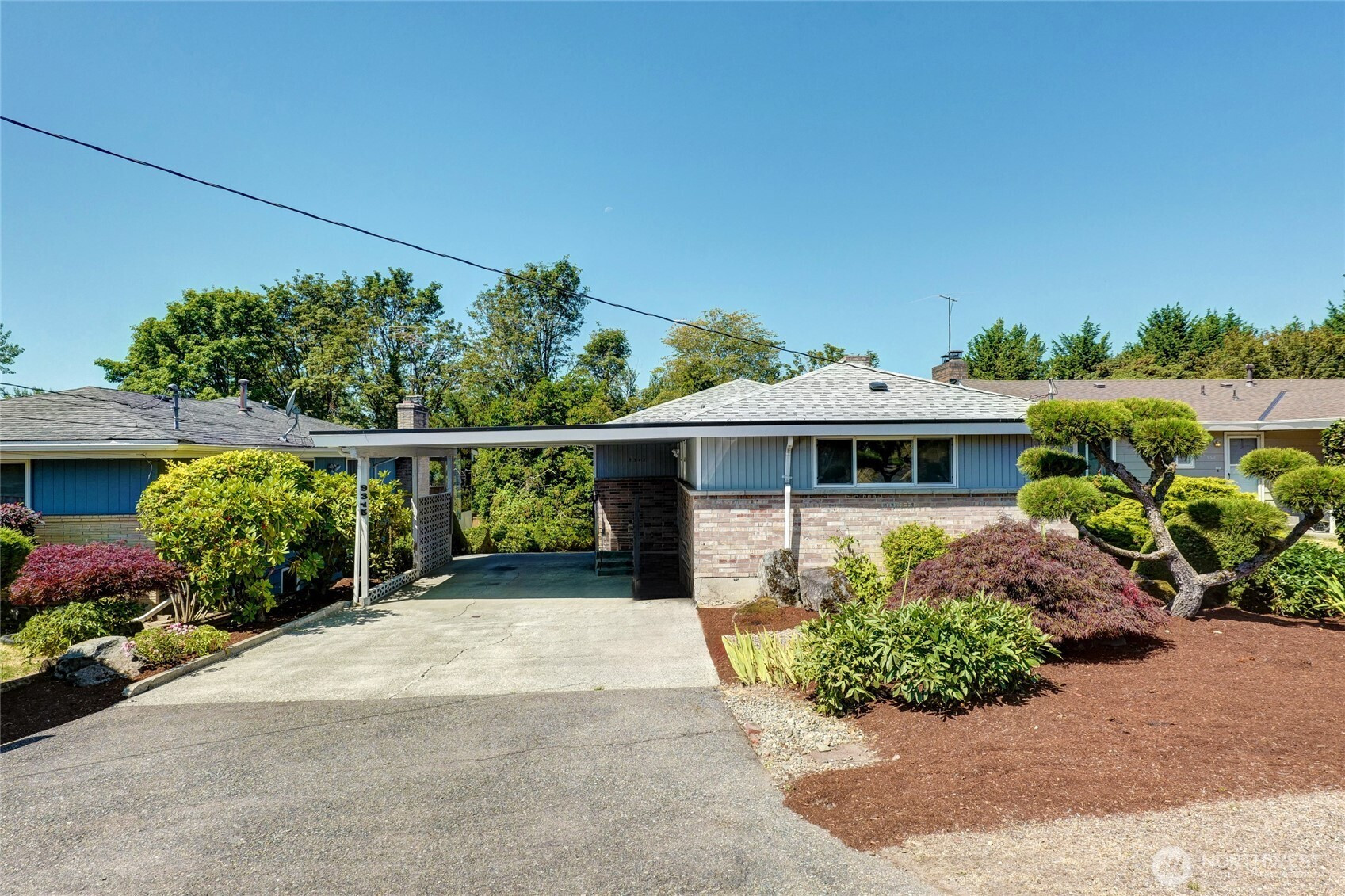 9345 37th Avenue S, Seattle, WA 98118