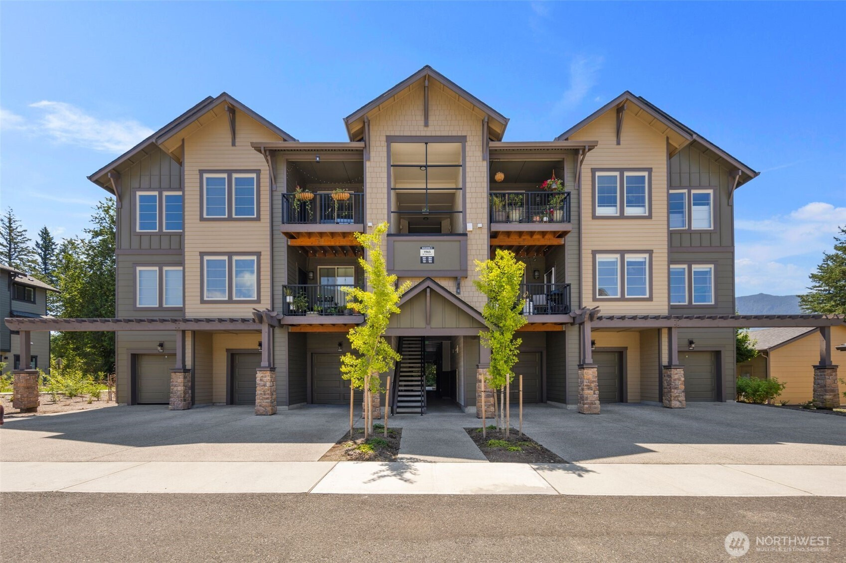 1965 SE 12th Court, North Bend, WA 98045