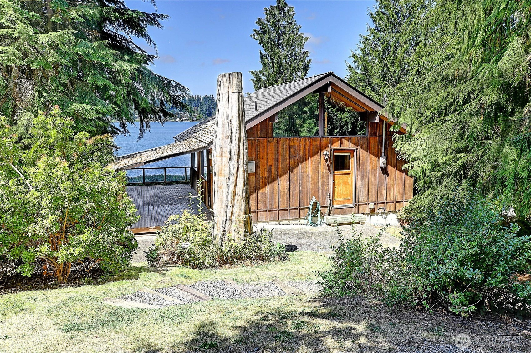 16922 E Lake Goodwin Road, Stanwood, WA 98292